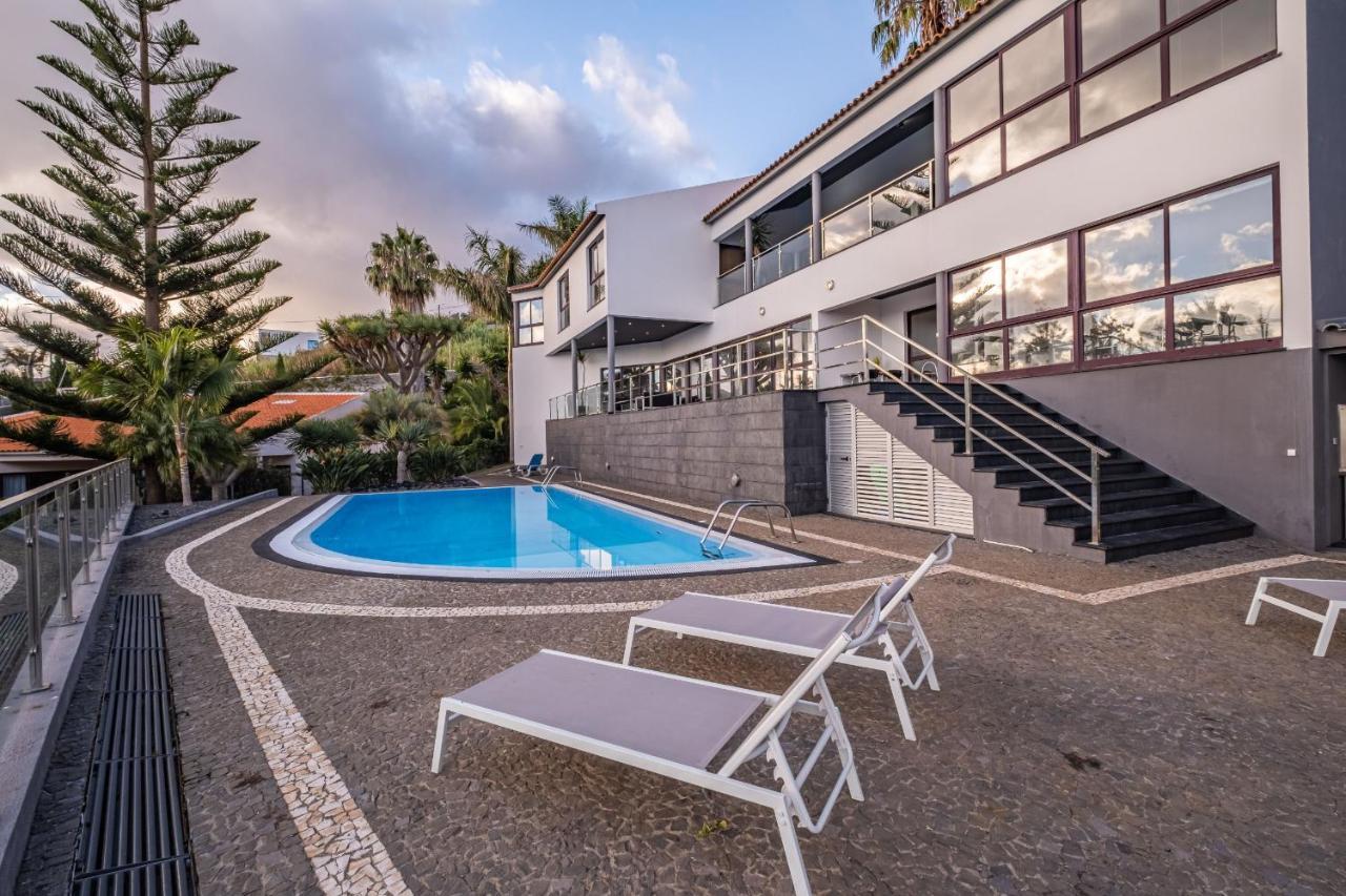 Ample Villa With Pool And Gorgeous Ocean View Φουνκάλ Εξωτερικό φωτογραφία