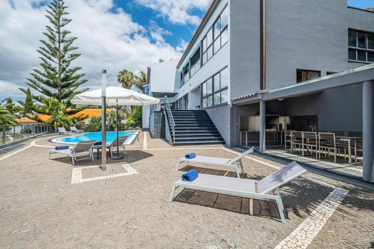 Ample Villa With Pool And Gorgeous Ocean View Φουνκάλ Εξωτερικό φωτογραφία