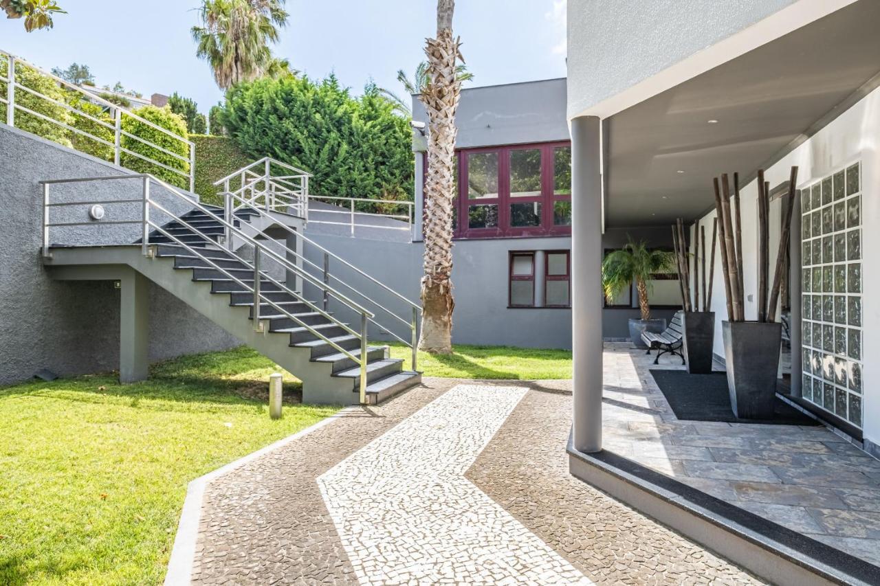 Ample Villa With Pool And Gorgeous Ocean View Φουνκάλ Εξωτερικό φωτογραφία