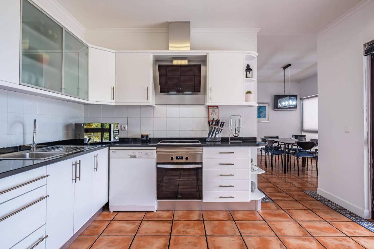 Ample Villa With Pool And Gorgeous Ocean View Φουνκάλ Εξωτερικό φωτογραφία